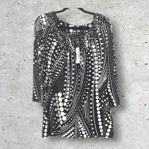 New Directions Black and‎ White Dotted Blouse